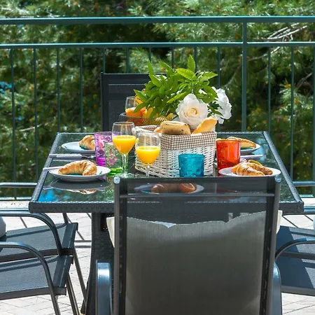 Dream Estate دوبروفينك